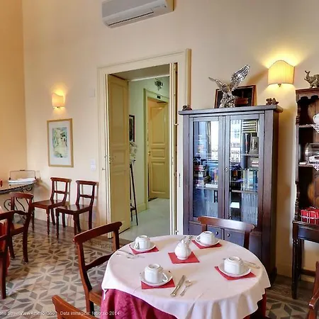 Bed and Breakfast Conte Ruggero 4*