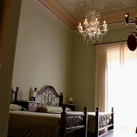 Bed and Breakfast Conte Ruggero 4*