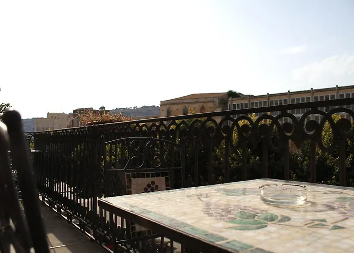 Bed & Breakfast Conte Ruggero 4*