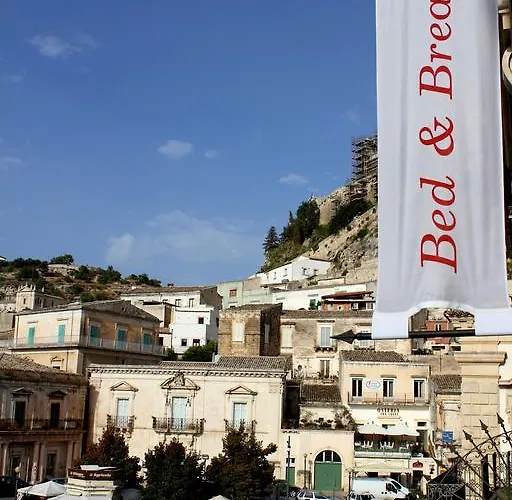 Bed & Breakfast Conte Ruggero 4*