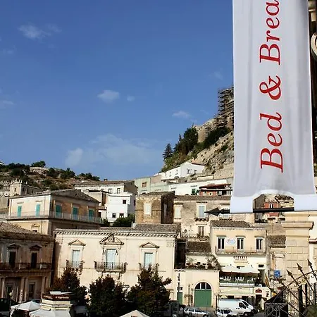 Bed & Breakfast Conte Ruggero 3*