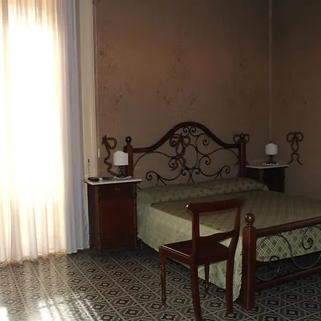 Oda ve Kahvaltı Conte Ruggero